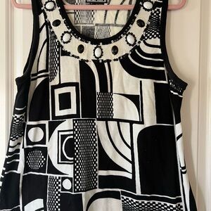 Berek Black and White Abstract Tank Top